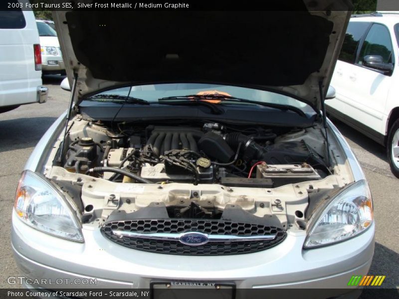 Silver Frost Metallic / Medium Graphite 2003 Ford Taurus SES