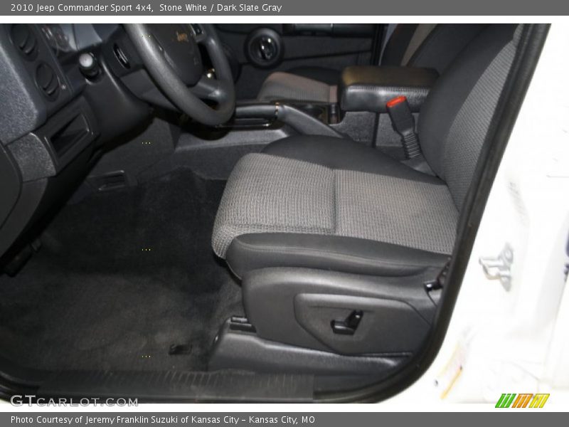 Stone White / Dark Slate Gray 2010 Jeep Commander Sport 4x4