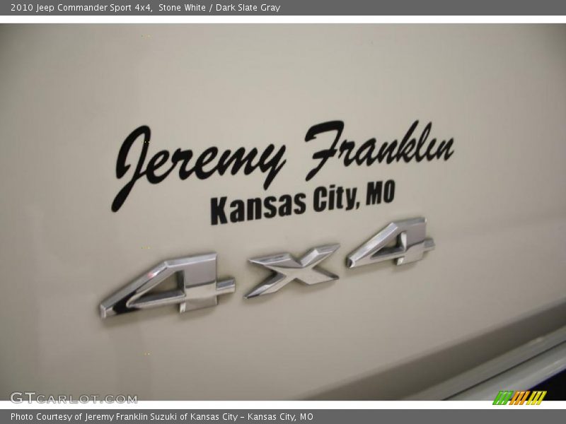Stone White / Dark Slate Gray 2010 Jeep Commander Sport 4x4