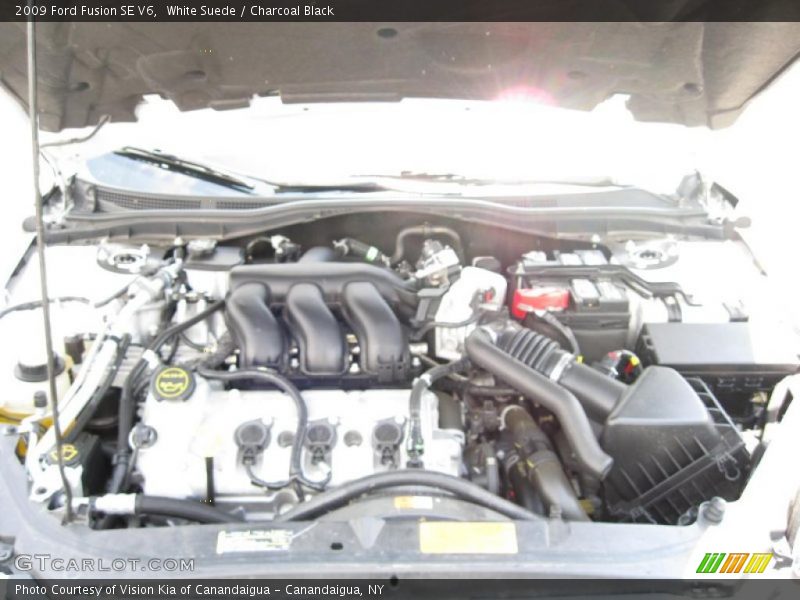 White Suede / Charcoal Black 2009 Ford Fusion SE V6