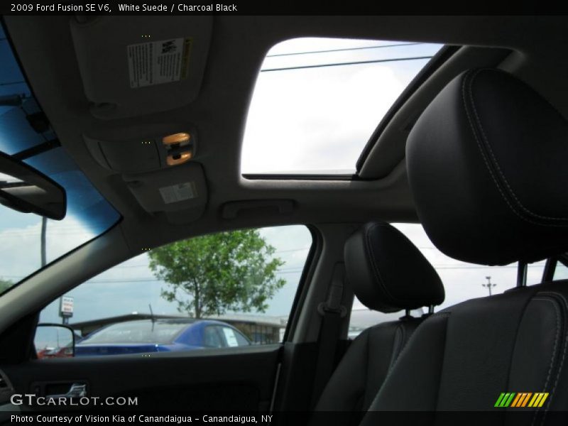 White Suede / Charcoal Black 2009 Ford Fusion SE V6