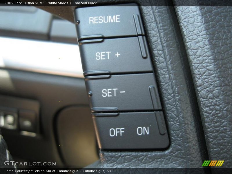 White Suede / Charcoal Black 2009 Ford Fusion SE V6