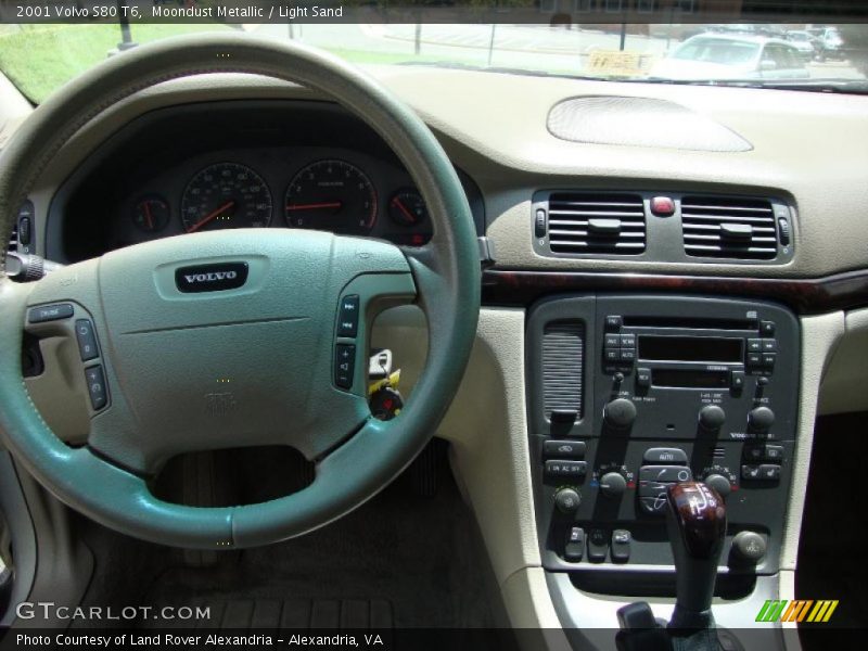 Moondust Metallic / Light Sand 2001 Volvo S80 T6