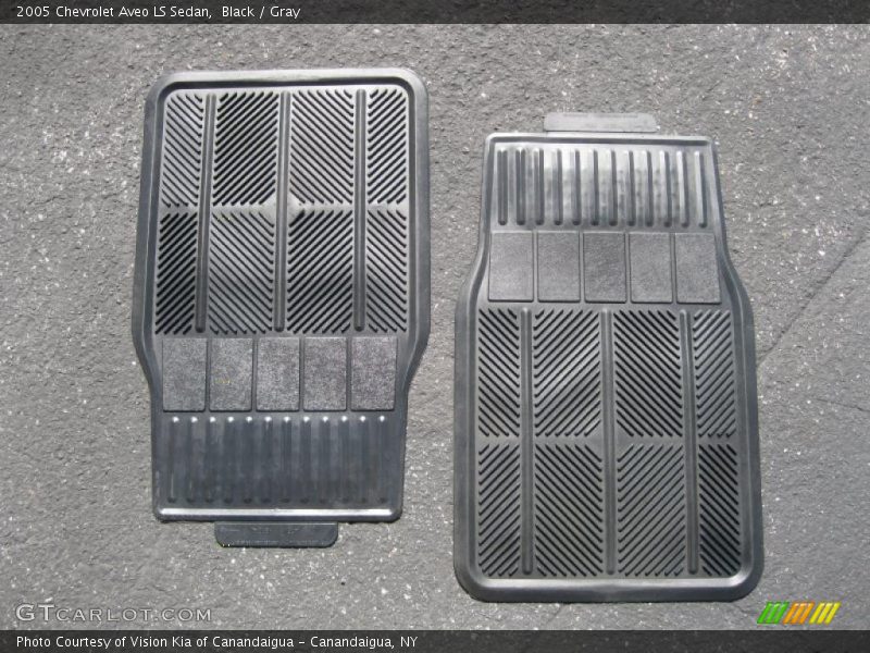 Black / Gray 2005 Chevrolet Aveo LS Sedan