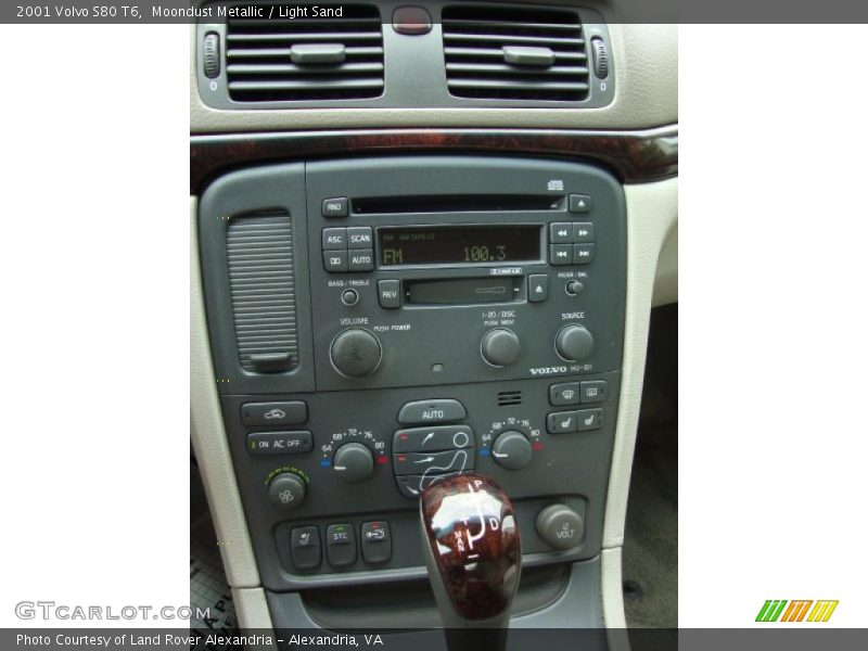 Moondust Metallic / Light Sand 2001 Volvo S80 T6