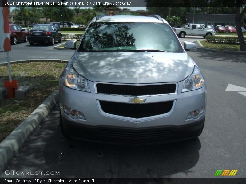 Silver Ice Metallic / Dark Gray/Light Gray 2011 Chevrolet Traverse LT