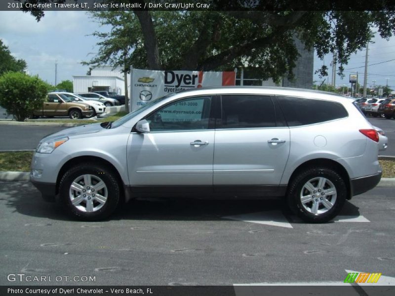 Silver Ice Metallic / Dark Gray/Light Gray 2011 Chevrolet Traverse LT
