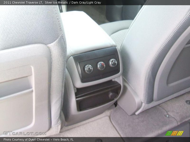 Silver Ice Metallic / Dark Gray/Light Gray 2011 Chevrolet Traverse LT