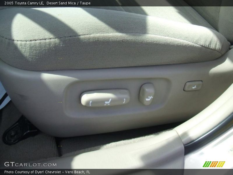 Desert Sand Mica / Taupe 2005 Toyota Camry LE
