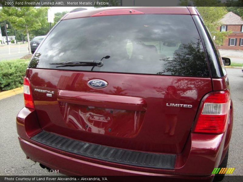 Merlot Metallic / Pebble 2005 Ford Freestyle Limited AWD