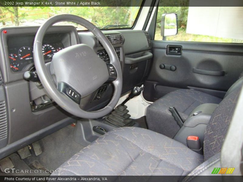 Stone White / Agate Black 2002 Jeep Wrangler X 4x4