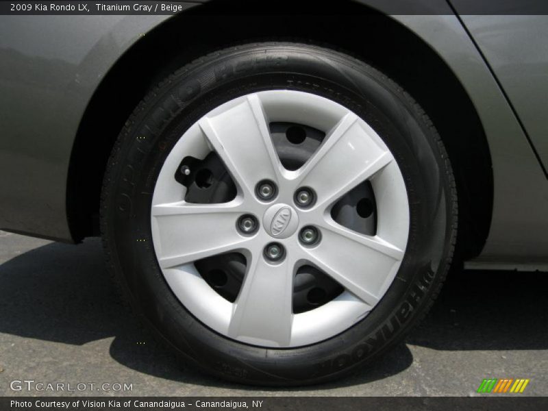 Titanium Gray / Beige 2009 Kia Rondo LX
