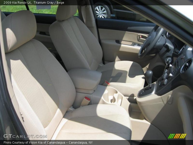 Titanium Gray / Beige 2009 Kia Rondo LX