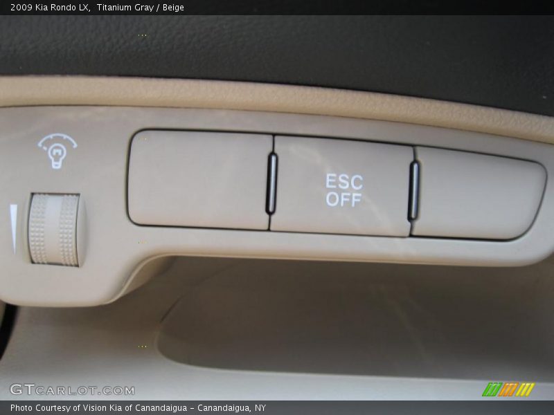 Titanium Gray / Beige 2009 Kia Rondo LX
