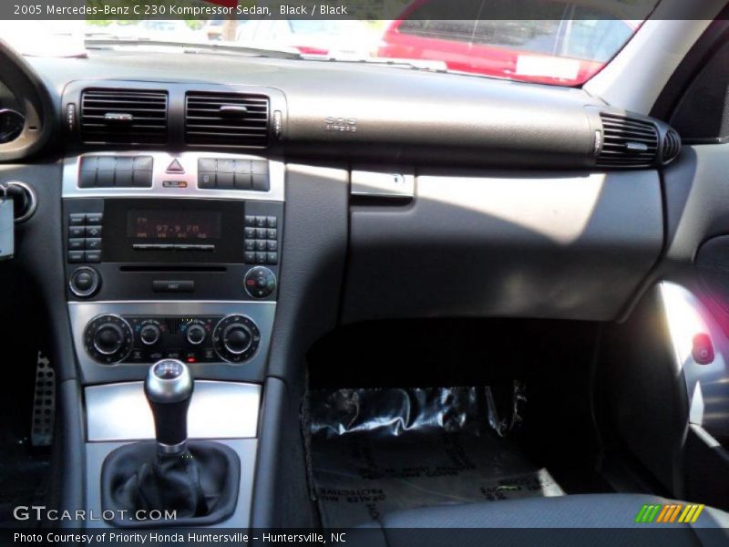 Black / Black 2005 Mercedes-Benz C 230 Kompressor Sedan