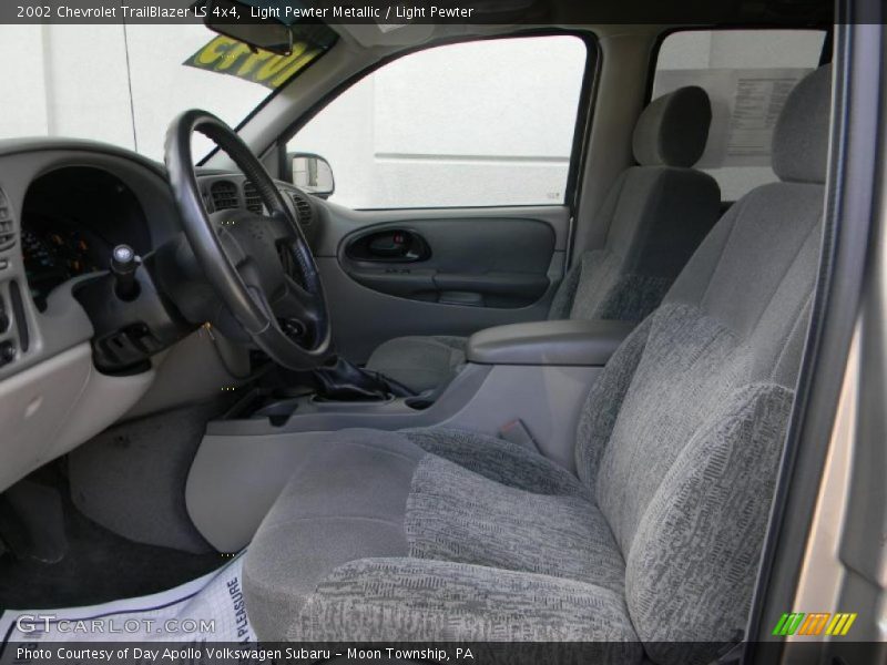 Light Pewter Metallic / Light Pewter 2002 Chevrolet TrailBlazer LS 4x4