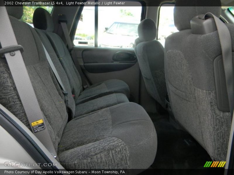 Light Pewter Metallic / Light Pewter 2002 Chevrolet TrailBlazer LS 4x4