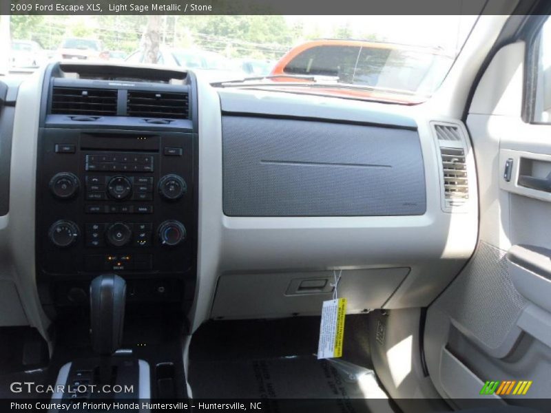 Light Sage Metallic / Stone 2009 Ford Escape XLS
