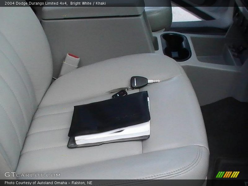 Bright White / Khaki 2004 Dodge Durango Limited 4x4