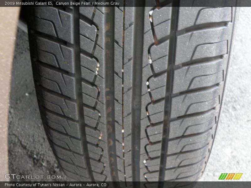 Canyon Beige Pearl / Medium Gray 2009 Mitsubishi Galant ES