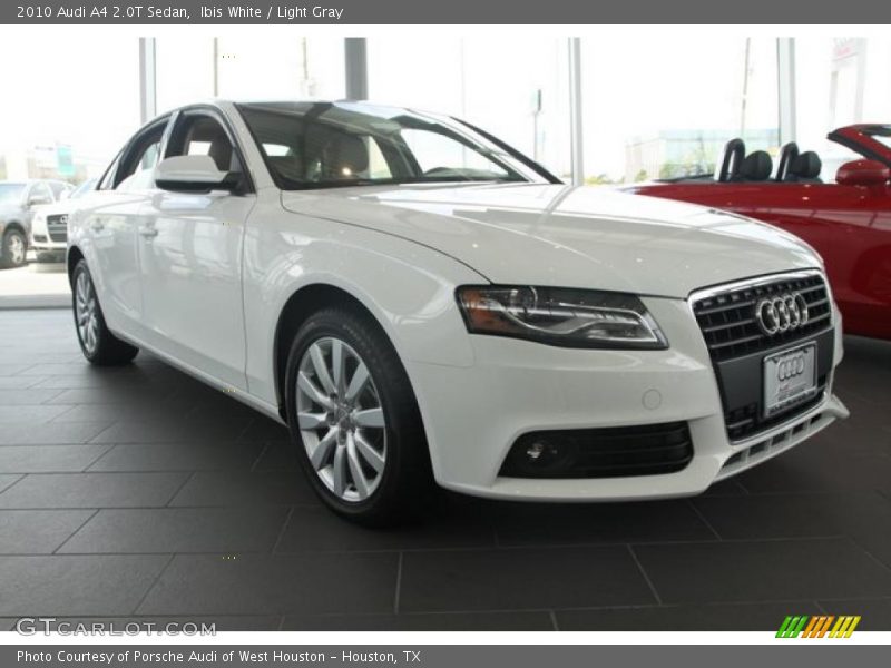 Ibis White / Light Gray 2010 Audi A4 2.0T Sedan