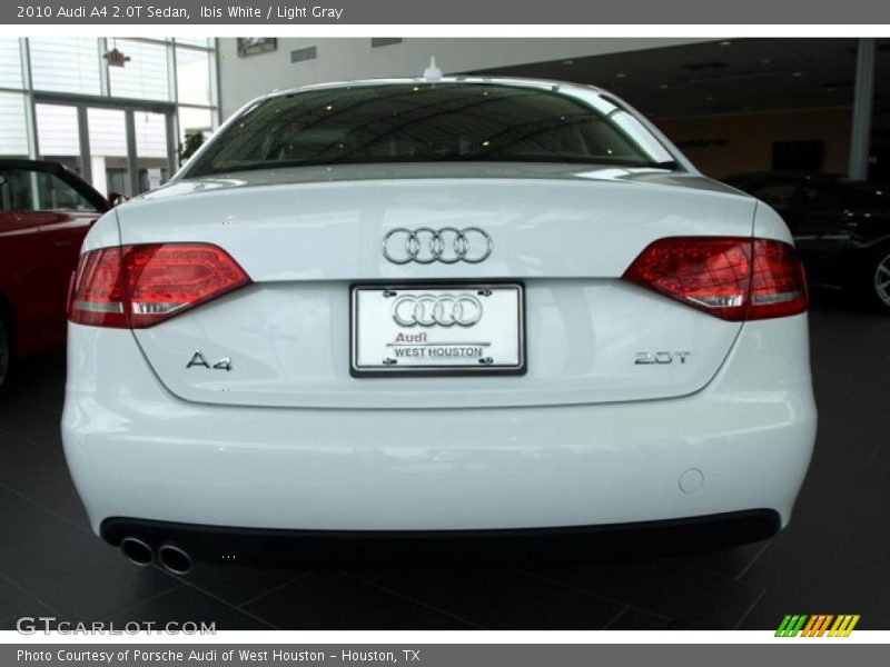 Ibis White / Light Gray 2010 Audi A4 2.0T Sedan