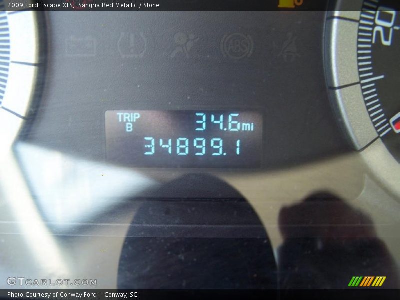 Sangria Red Metallic / Stone 2009 Ford Escape XLS