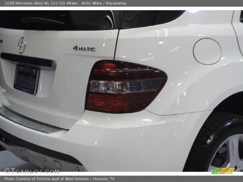Arctic White / Macadamia 2008 Mercedes-Benz ML 320 CDI 4Matic