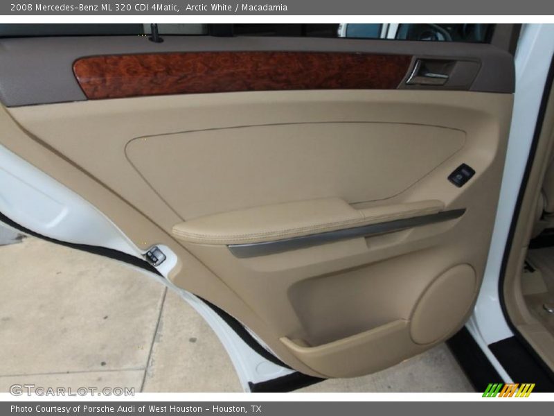 Arctic White / Macadamia 2008 Mercedes-Benz ML 320 CDI 4Matic