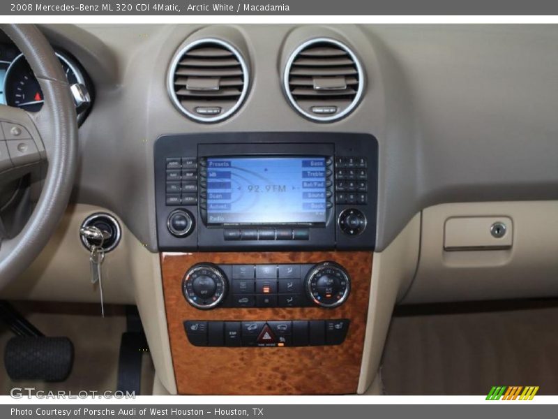 Arctic White / Macadamia 2008 Mercedes-Benz ML 320 CDI 4Matic