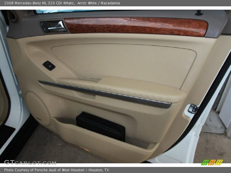 Arctic White / Macadamia 2008 Mercedes-Benz ML 320 CDI 4Matic