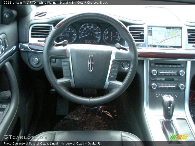 White Platinum Metallic Tri-Coat / Charcoal Black 2011 Lincoln MKS FWD