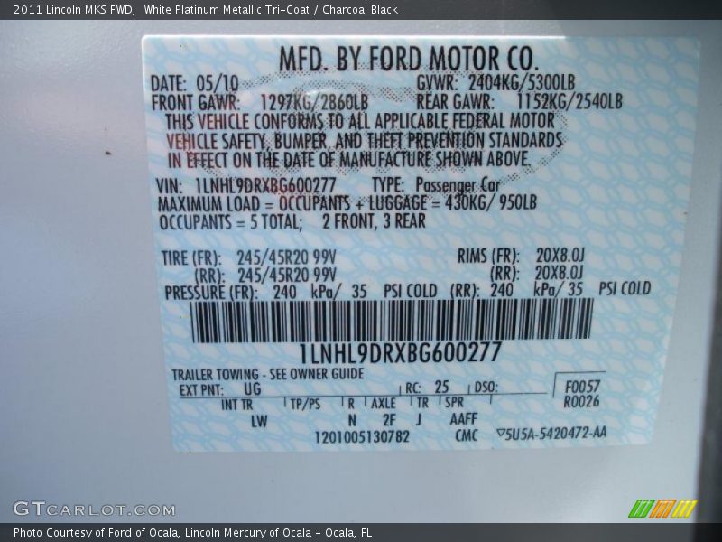 White Platinum Metallic Tri-Coat / Charcoal Black 2011 Lincoln MKS FWD