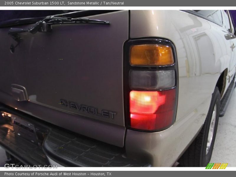 Sandstone Metallic / Tan/Neutral 2005 Chevrolet Suburban 1500 LT