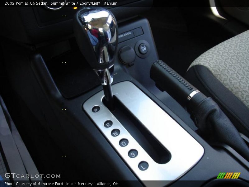 Summit White / Ebony/Light Titanium 2009 Pontiac G6 Sedan