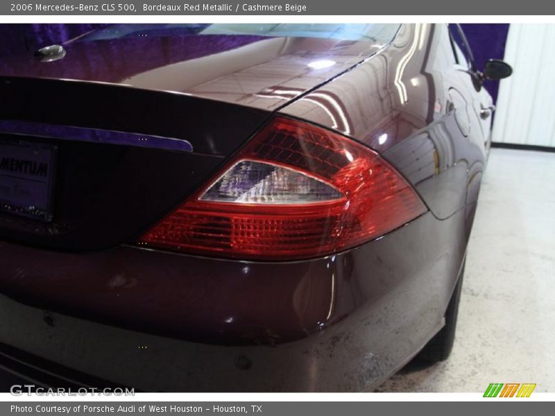 Bordeaux Red Metallic / Cashmere Beige 2006 Mercedes-Benz CLS 500