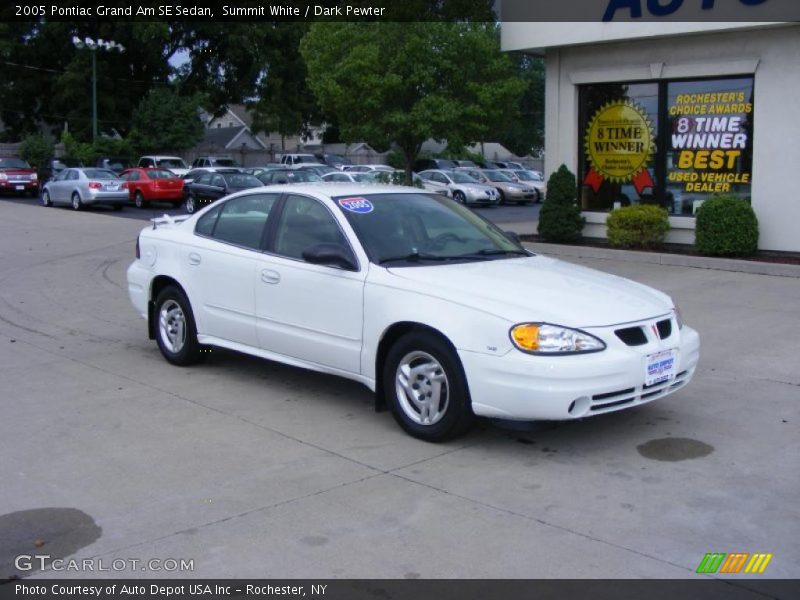 Summit White / Dark Pewter 2005 Pontiac Grand Am SE Sedan