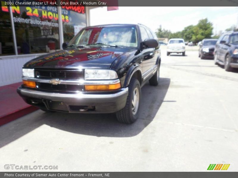 Onyx Black / Medium Gray 2000 Chevrolet Blazer LT 4x4
