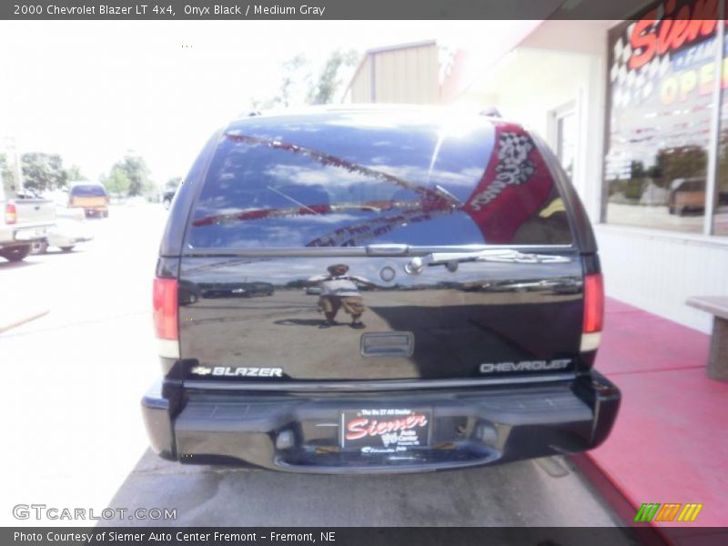 Onyx Black / Medium Gray 2000 Chevrolet Blazer LT 4x4