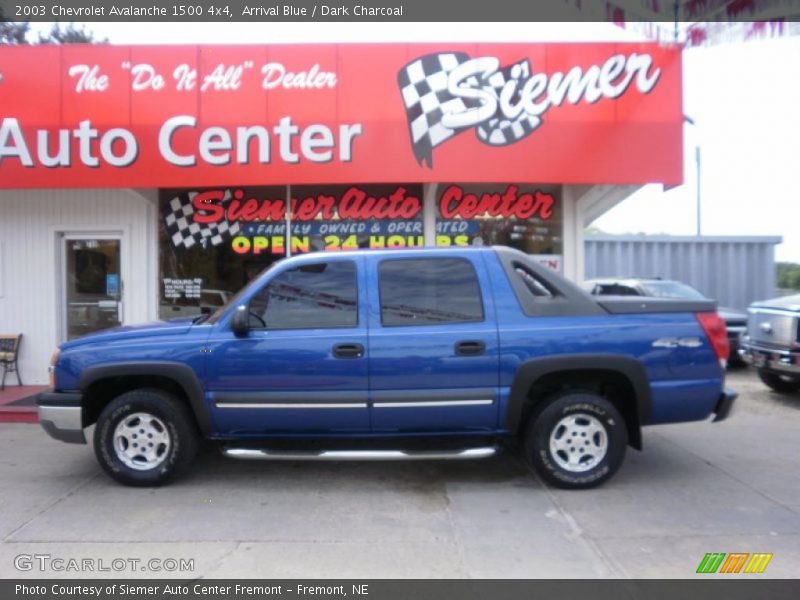 Arrival Blue / Dark Charcoal 2003 Chevrolet Avalanche 1500 4x4