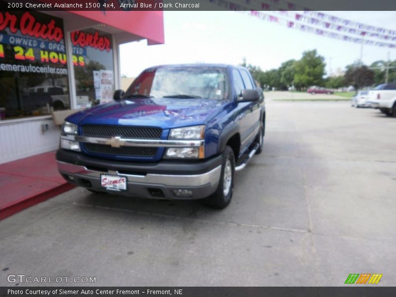 Arrival Blue / Dark Charcoal 2003 Chevrolet Avalanche 1500 4x4