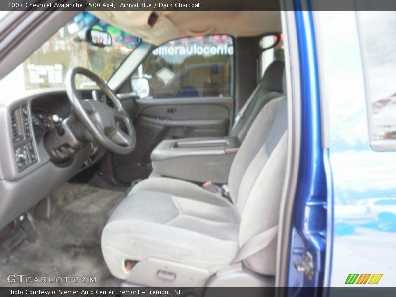 Arrival Blue / Dark Charcoal 2003 Chevrolet Avalanche 1500 4x4