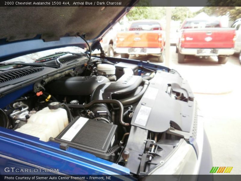 Arrival Blue / Dark Charcoal 2003 Chevrolet Avalanche 1500 4x4