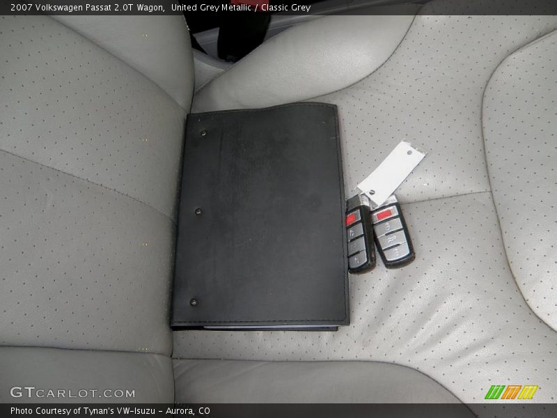 United Grey Metallic / Classic Grey 2007 Volkswagen Passat 2.0T Wagon