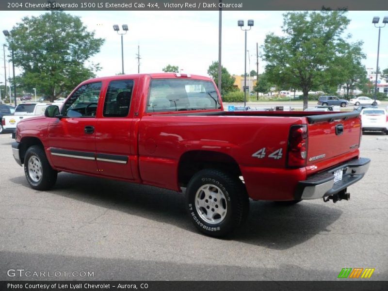 Victory Red / Dark Charcoal 2004 Chevrolet Silverado 1500 LS Extended Cab 4x4