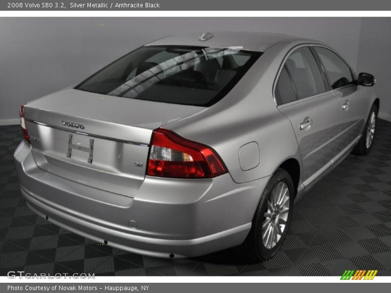 Silver Metallic / Anthracite Black 2008 Volvo S80 3.2