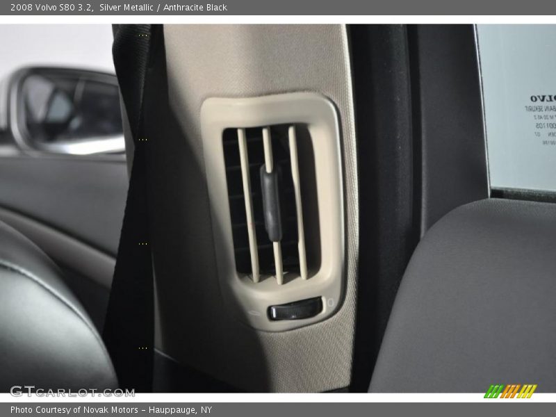 Silver Metallic / Anthracite Black 2008 Volvo S80 3.2