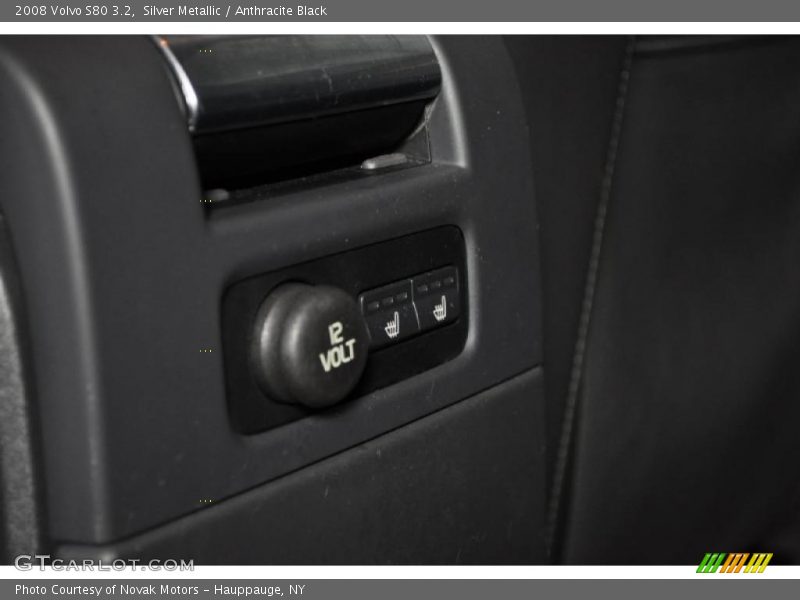 Silver Metallic / Anthracite Black 2008 Volvo S80 3.2