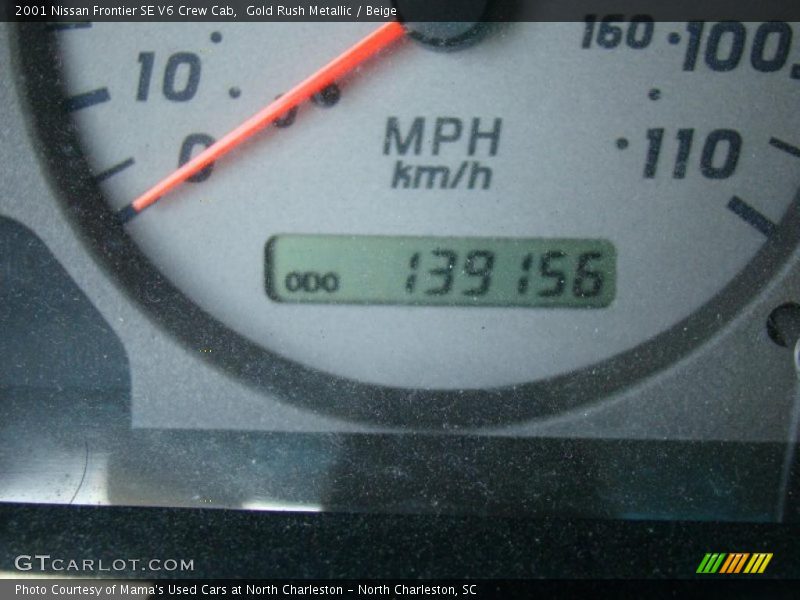 Gold Rush Metallic / Beige 2001 Nissan Frontier SE V6 Crew Cab