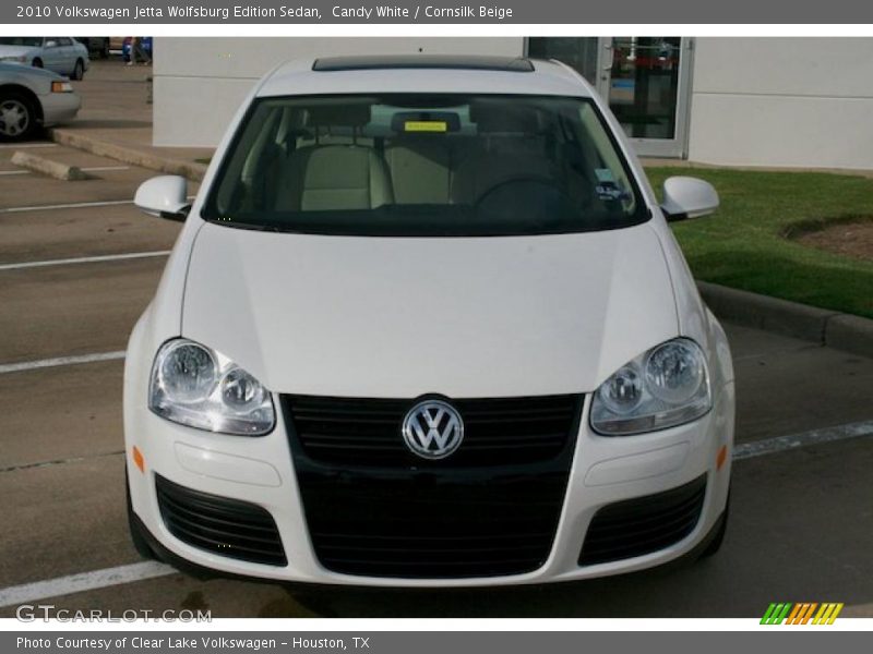 Candy White / Cornsilk Beige 2010 Volkswagen Jetta Wolfsburg Edition Sedan